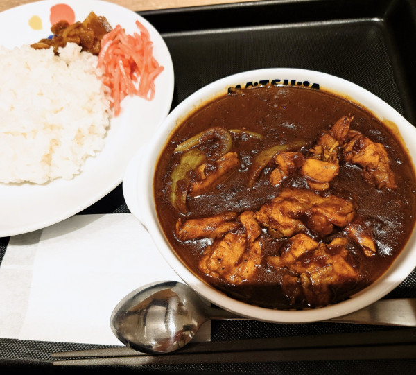 「ゴロゴロ煮込みチキンカレー」@松屋 高田馬場2丁目店の写真