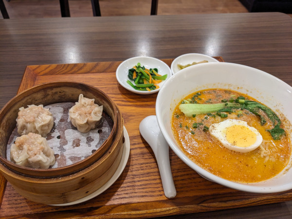 「ごま担担麺（辛さ控えめ）・点心セット（肉焼売）」@点心ダイニング 天天の写真
