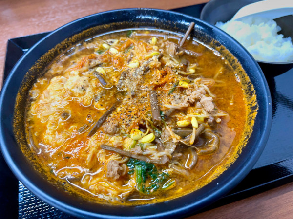 「テグタンラーメン 大盛 (ミニライス付き)」@焼肉定食ぎゅうまおうの写真