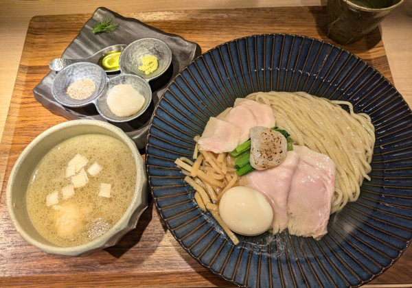 「『特製』帆立の昆布水つけ麺 白【塩】 1700円」@Tokyo Style Noodle ほたて日和の写真