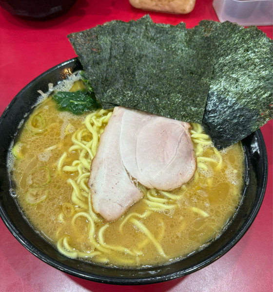「ラーメン大＋海苔」@杉田家 千葉祐光店の写真