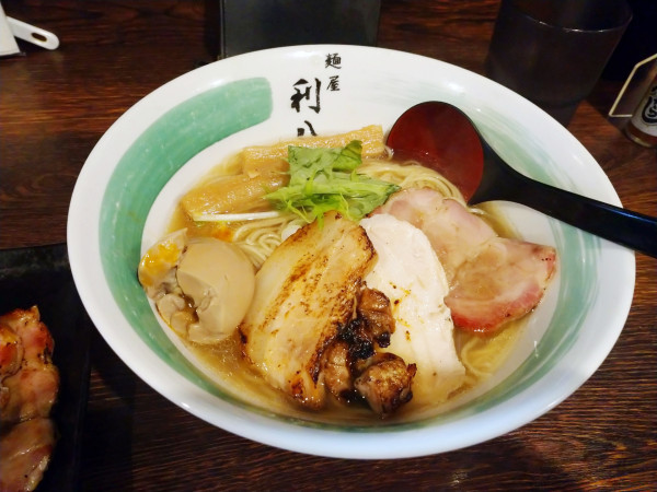 「さんまの煮干しそば(1,000円)」@自家製麺 麺屋 利八の写真