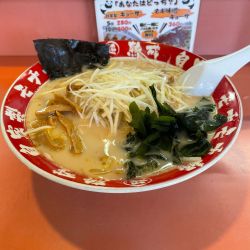 南蛮ラーメン　820円