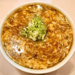 城門ラーメン880円大盛り（￥忘れた）　餃子385円×2