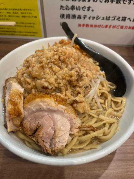 「大ラーメン(1000円)＋生卵(100円)」@ラーメン伝次平の写真