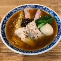 特製醤油らーめん