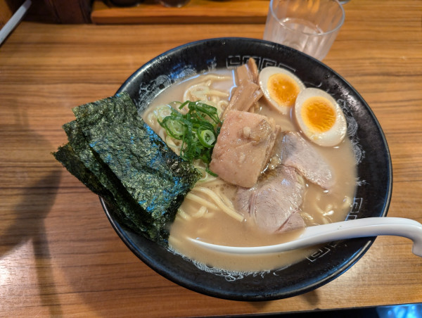 「特丸ラーメン」@らーめん金伝丸 渋谷本店の写真