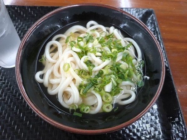 「かけうどん小330円」@讃岐麺食堂 うどん 縁やの写真
