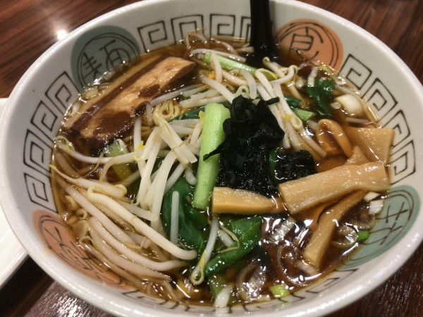 「らーめん」@中華料理 上海亭 梅島店の写真