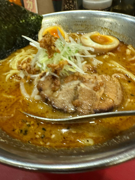「タンタンラーメン 900円 大盛り無料」@らーめん房 とりとんの写真