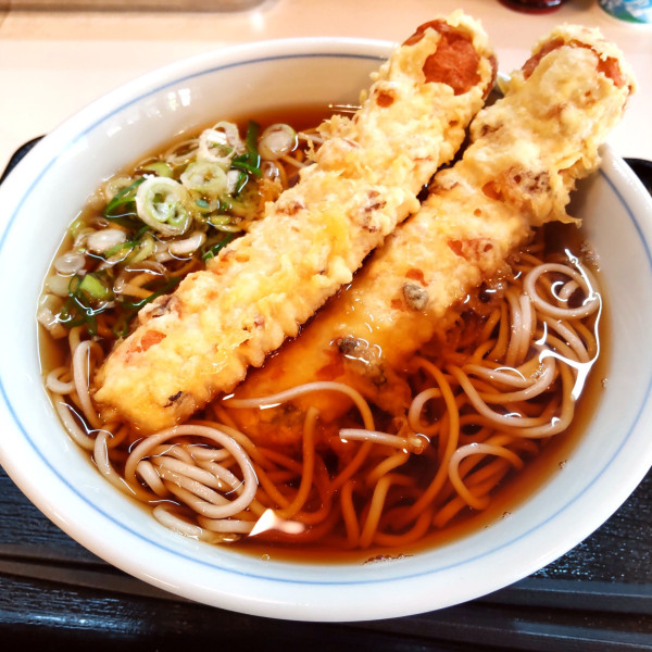 「温かいかけそば（￥450）＋ちくわ天ニ辺（￥150）」@台町庵の写真
