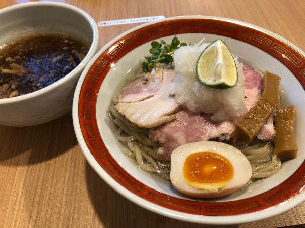 「秋刀魚のつけ麺(季節限定メニュー)」@オリオン食堂の写真