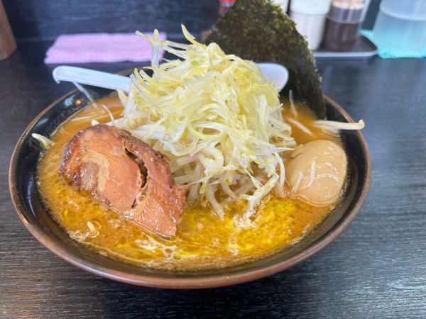 「みそらーめん+バター」@小林屋 厚木妻田店の写真
