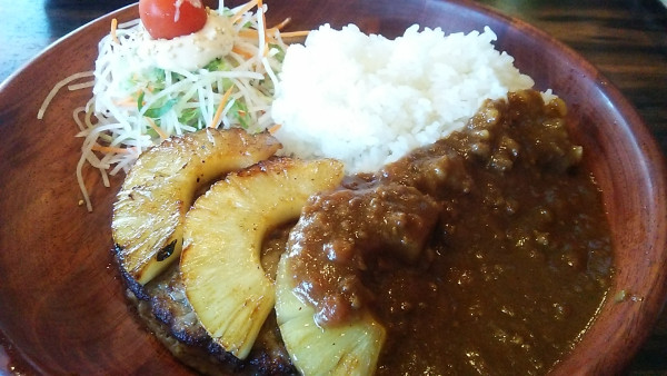 「パインカリーバーグディッシュS 1210円」@びっくりドンキー 足立江北店の写真