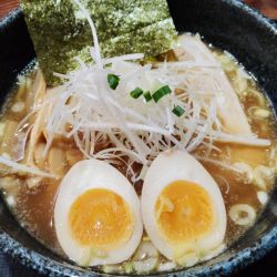 濃コク旨豚骨魚介の中華そば味玉