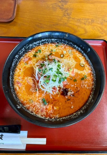 「辛いトマトラーメンちょい辛(900)」@ちゃんこ やぐら太鼓の写真