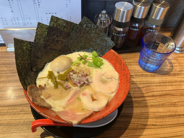 「特製鶏豚出汁らーめん　1230円」@中華そば 鷸の写真