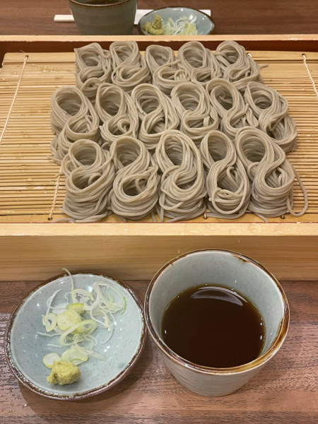 「へぎそば　１６巻　￥２２１０」@越後 叶家 大高イオンモール店の写真