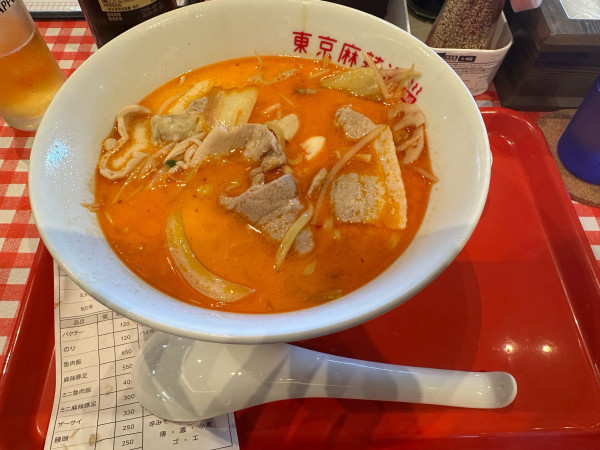 「辛さ3+シビレ普通+中華麺+追加麺(もうもろこし麺)」@薬膳スープ春雨専門店 東京麻辣湯 アクアシティお台場店の写真