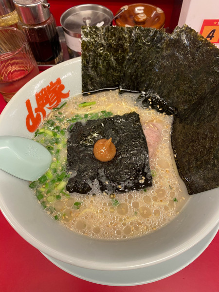 「朝ラーメン」@山岡家 川島店の写真