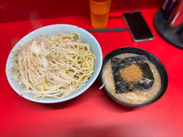 「つけめん」@ラーメン二郎 新宿歌舞伎町店の写真