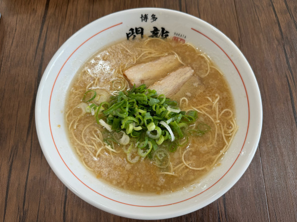 「とんこつラーメン　600円」@博多 閃龍の写真