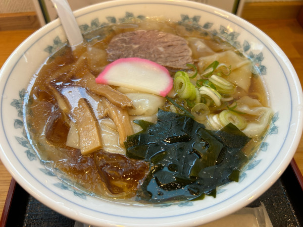 「冷しワンタンメン1030円」@栄屋分店の写真