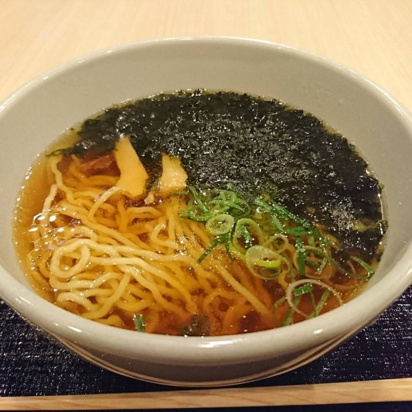 「夜鳴きそば」@天然温泉 浪漫湯 ドーミーイン神戸元町の写真