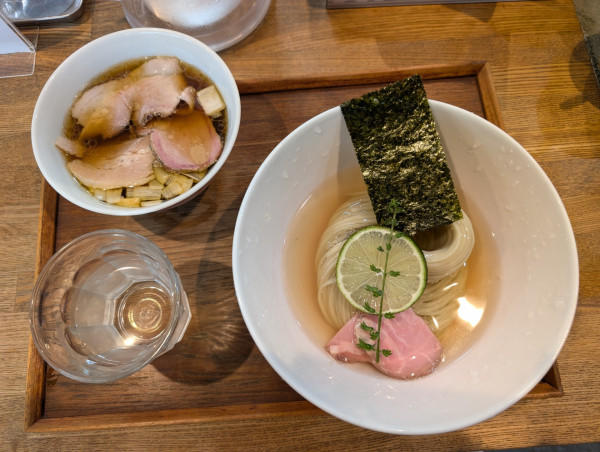 「昆布水つけ麺 醤油 並」@YOKOKURA STOREHOUSEの写真