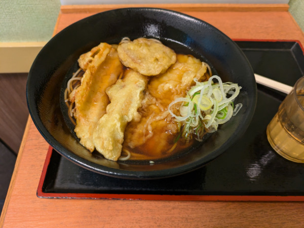 「（秋メニュー）イカ天ちくわそば」@ゆで太郎 水道橋店の写真