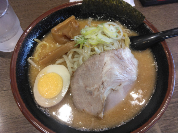 「味噌ラーメン900円」@らーめんトウマの写真