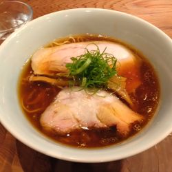 醤油細麺と塩太麺