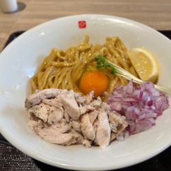 月見鶏油和えそば