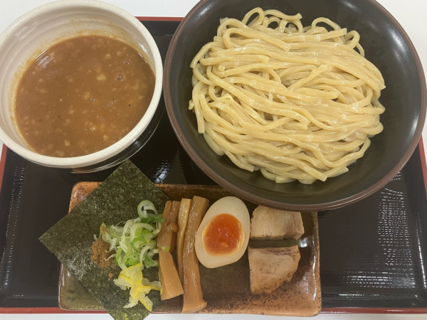 「濃厚豚骨魚介つけ麺940円(麺大盛無料)」@つけ麺らーめん 春樹 BIG HOPガーデンモール印西店の写真