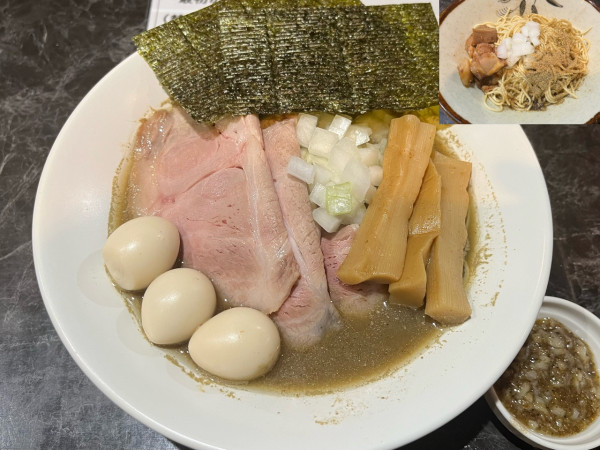 「特製 純煮干しそば 並+煮干しニンニク+山椒の和えソバ」@中華SOBA にぼ乃詩の写真