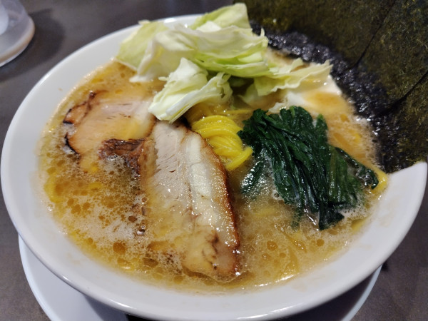 「醤油豚骨らーめん」@麺匠URANの写真