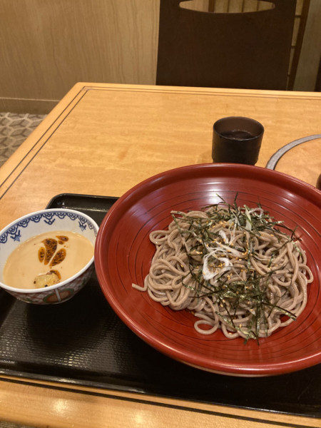 「普通のそば 中盛り無料  830円」@金蠍の写真