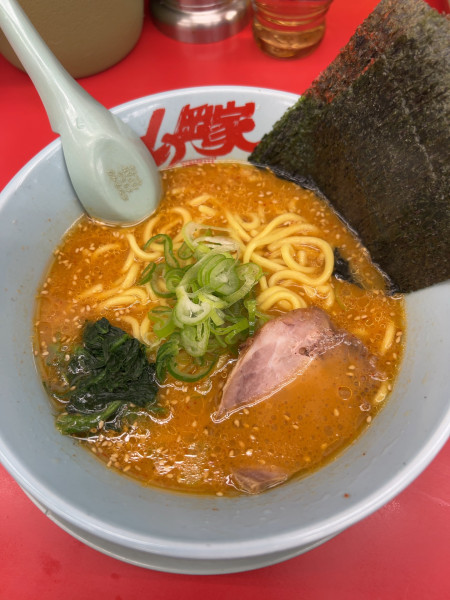「特味噌ラーメン（820円）」@ラーメン山岡家 新すすきの店の写真