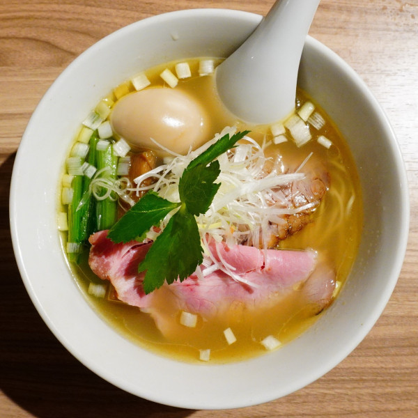 「塩そば＋半熟煮卵＋生ビール」@麺や 豊の写真