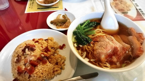 「ラーメン＆チャーハンセット」@順海閣 本館の写真