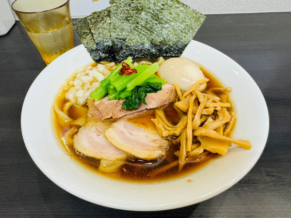 「特製禿醤油らーめん」@自家製手打ち麺 禿の写真