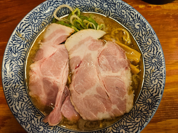 「煮干しとりとんこつ」@頑固麺の写真