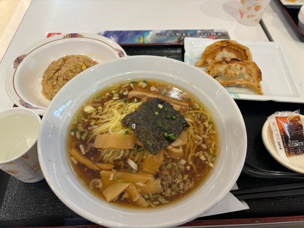 「和風醤油ラーメン　ハンチャ　餃子セット」@宇都宮 黄金の華 イオンモール東久留米店の写真