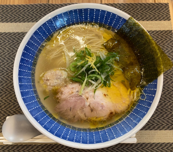「あっさり塩らぁ麺 900円」@らぁ麺 桃の屋の写真