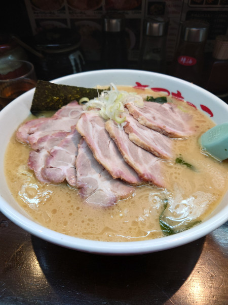 「チャーシュー麺大盛りチャーシューダブル」@さつまっこ 平和島店の写真