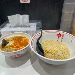 チャーハン＋半ラーメン