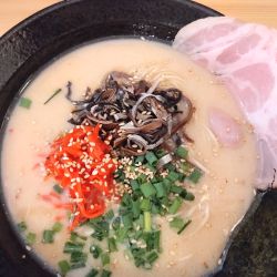 とんこつラーメン