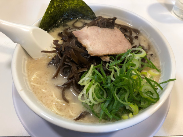 「きくらげラーメン」@博多天神 池袋店の写真