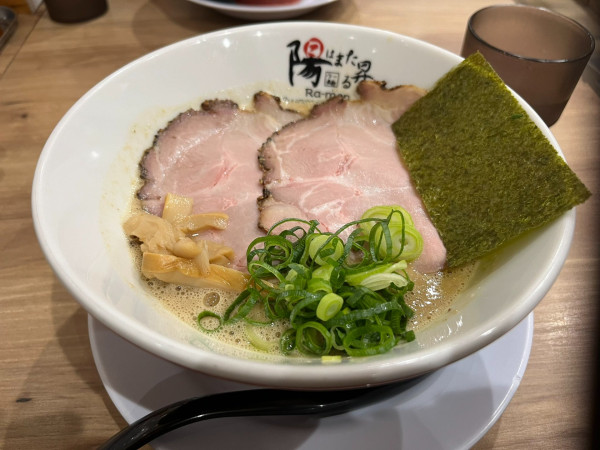 「とりとんこつラーメン」@ラー麺 陽はまた昇る 伏見稲荷駅前本店の写真