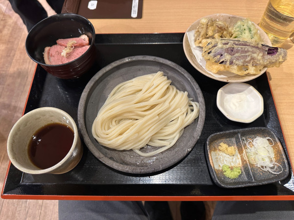 「Ｂセット（うどん・240g・ミニかもネギ丼・天ぷら）990円」@水沢うどん 水香苑 高崎モントレー店の写真